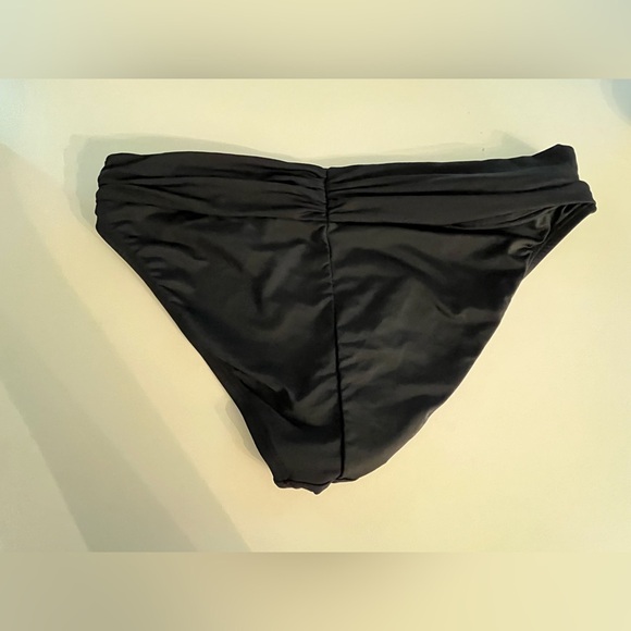 NWT La Blanca Island Goddess Shirred Band Hipster Bottom in Black Size 4 - Picture 2 of 5